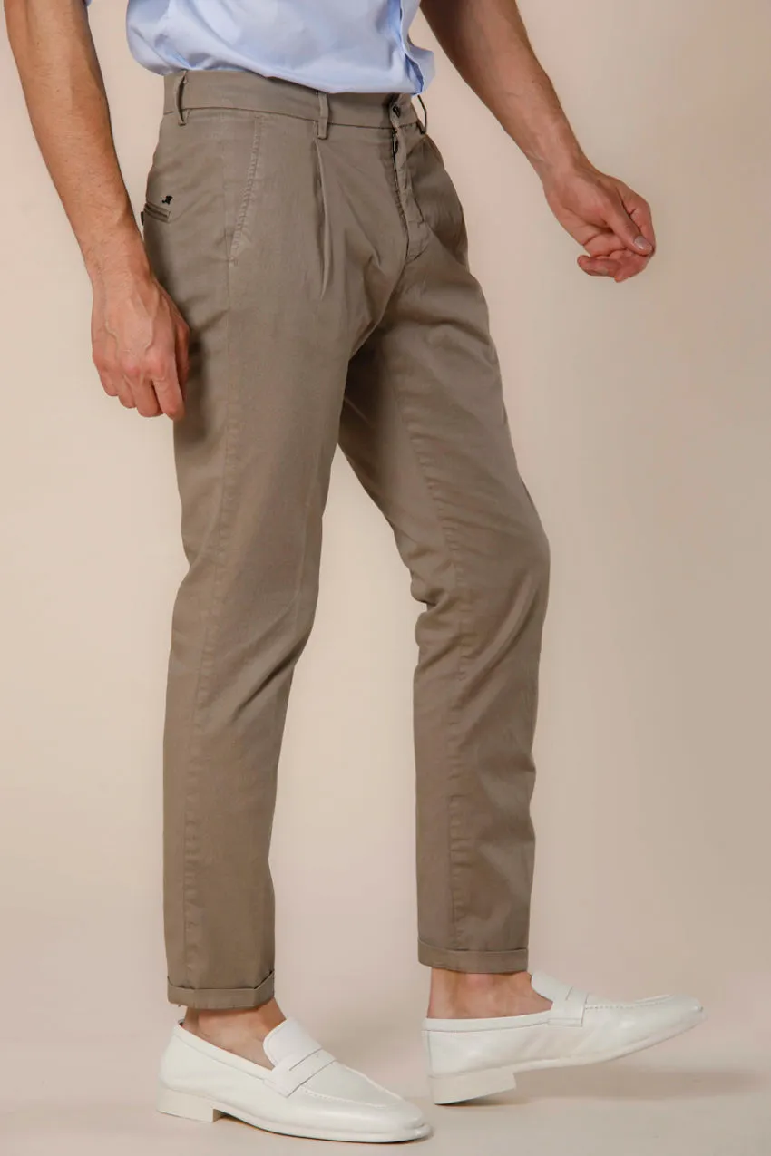 Osaka 1 Pinces men's chino pants in tencel and cotton twill carrot fit sold by Mason's product image thumbnail 4