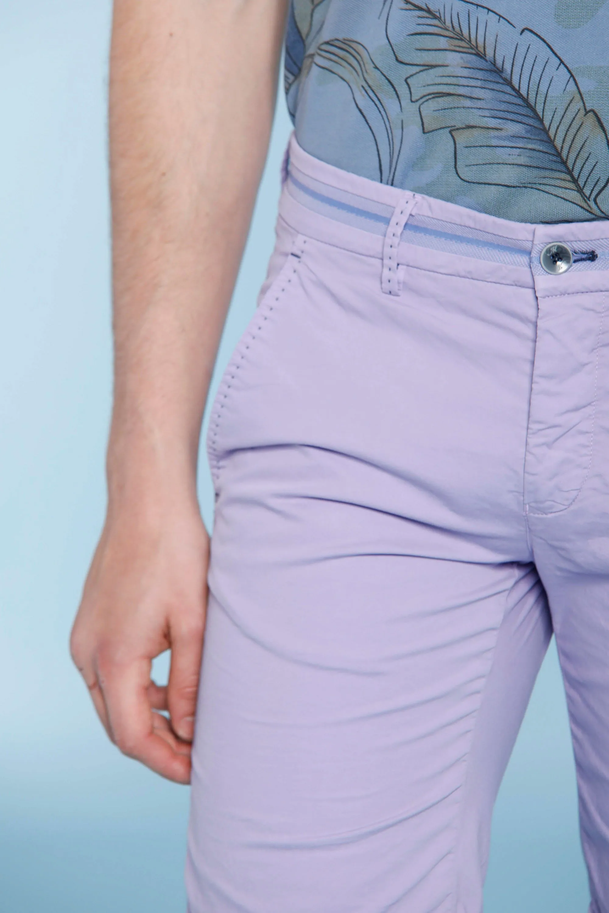 Torino Tapes man chino bermuda in stretch gabardine slim sold by Mason's product image thumbnail 2