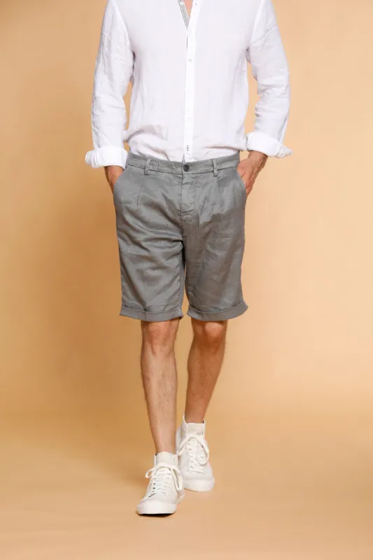 Osaka 1 Pinces man chino bermuda in linen and cotton carrot fit sold by Mason's