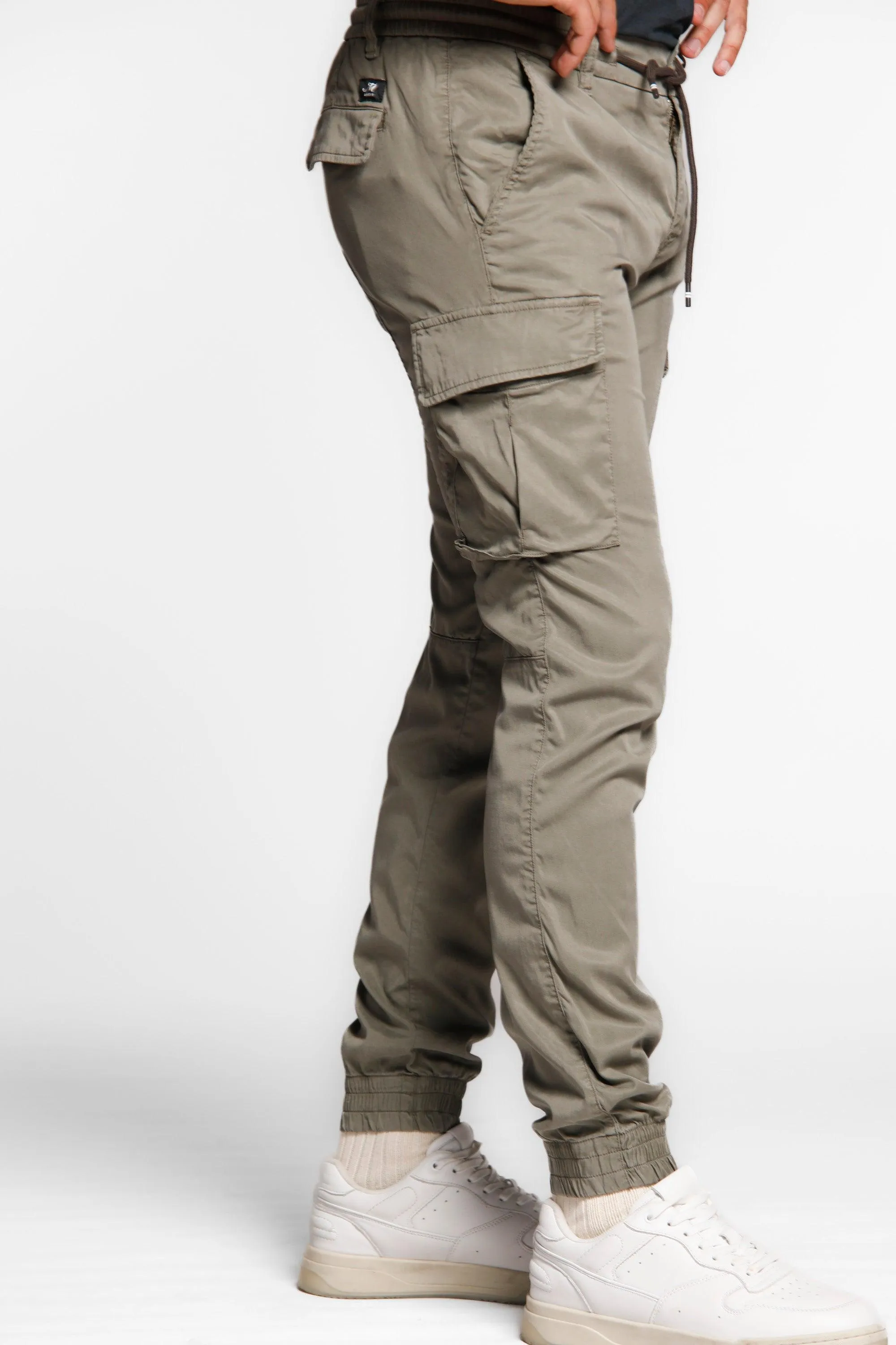 Chile Elax men's cargo pants in twill with coulisse extra slim sold by Mason's product image thumbnail 3