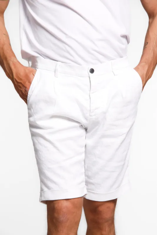 Osaka 1 Pinces man chino bermuda in linen and cotton carrot fit sold by Mason's