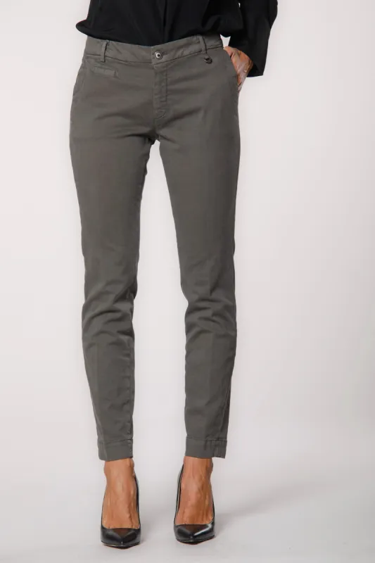Jaqueline Archivio woman gabardine chino pants curvy sold by Mason's