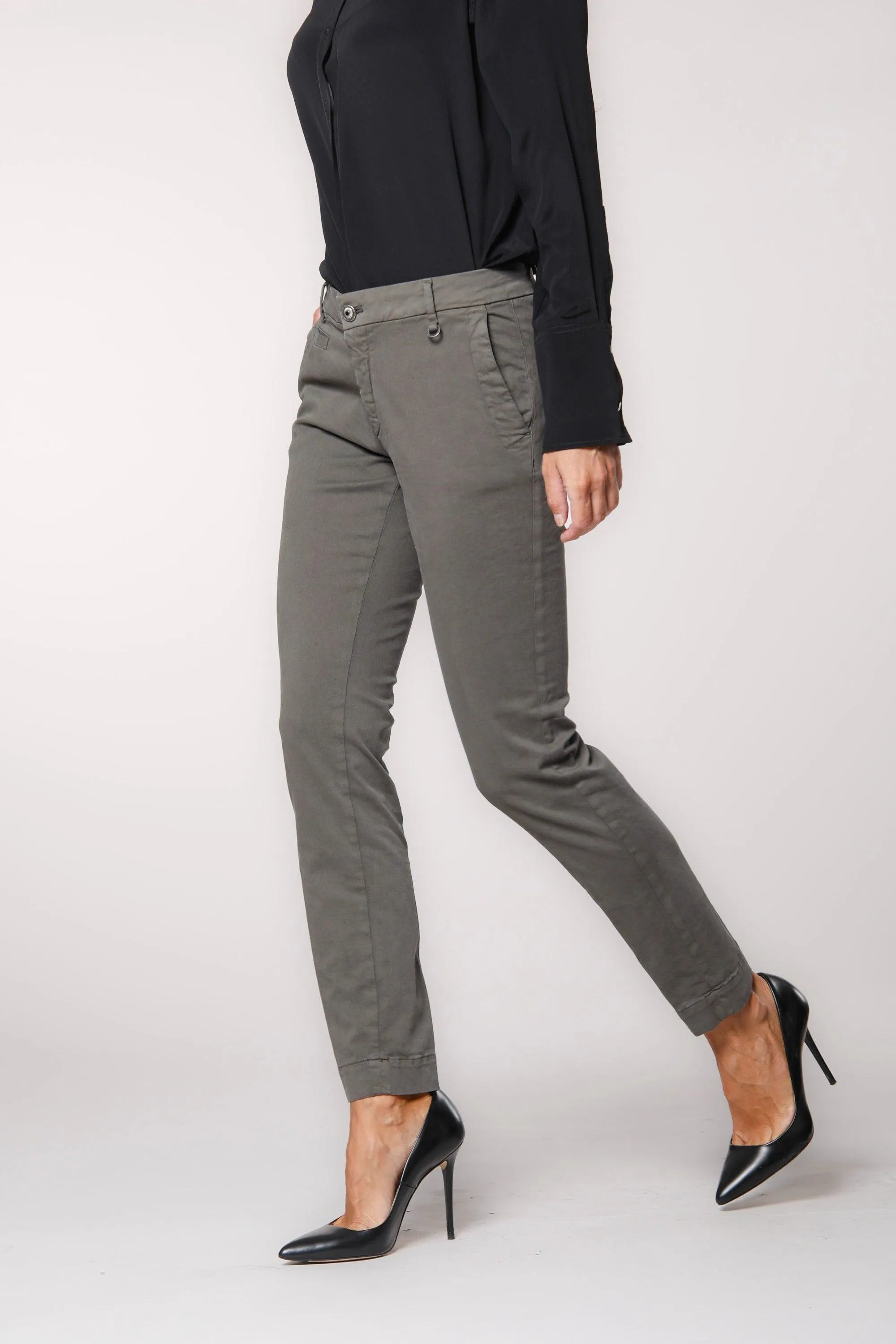 Jaqueline Archivio woman gabardine chino pants curvy sold by Mason's product image thumbnail 4