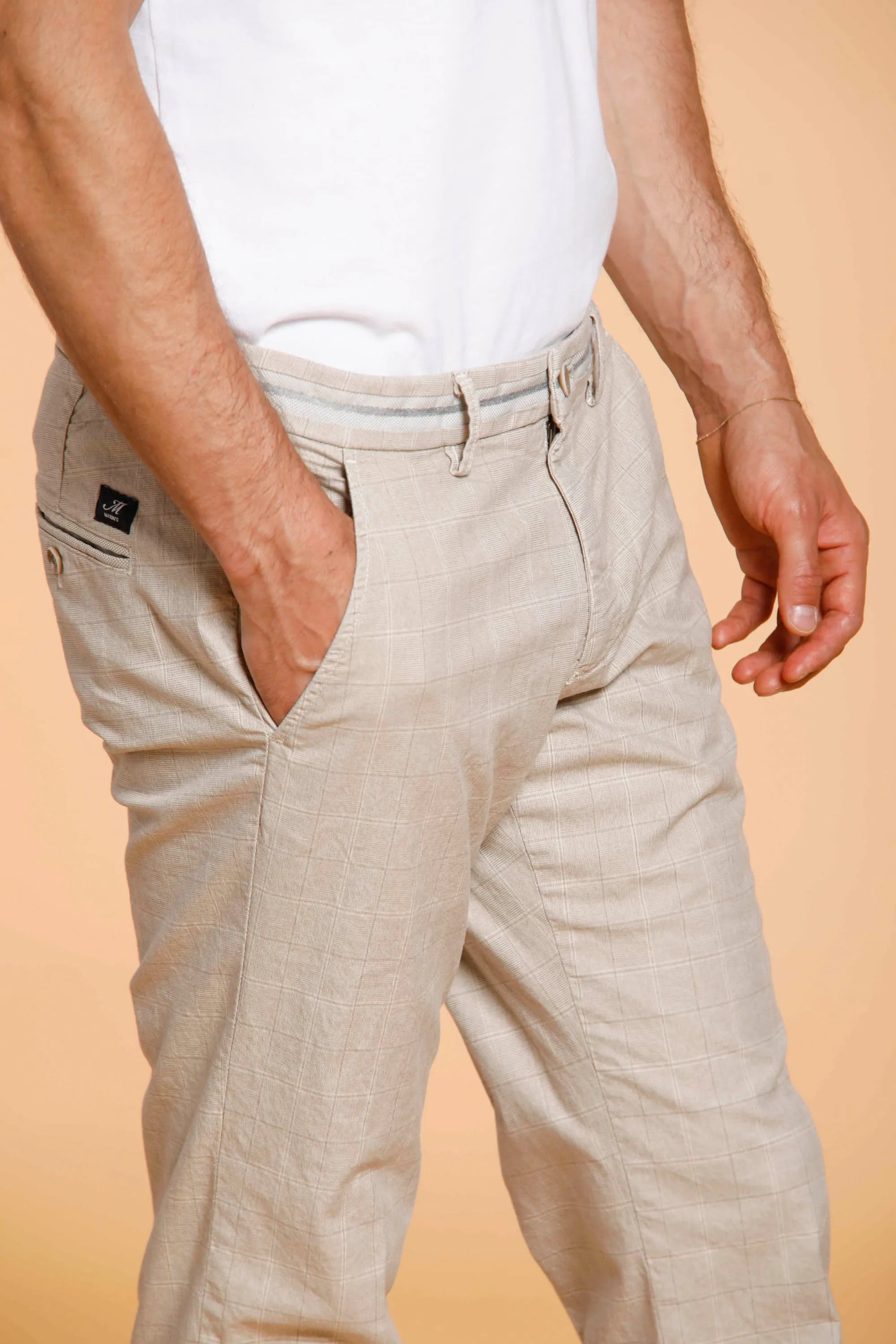 Torino Elegance man chino pants in cotton with wales pattern slim sold by Mason's product image thumbnail 2