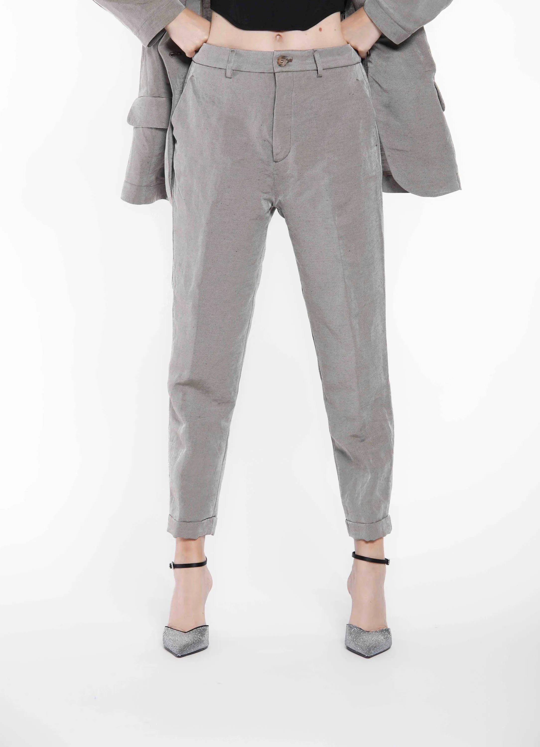 Linda Summer woman chino pants in linen and viscose relaxed sold by Mason's