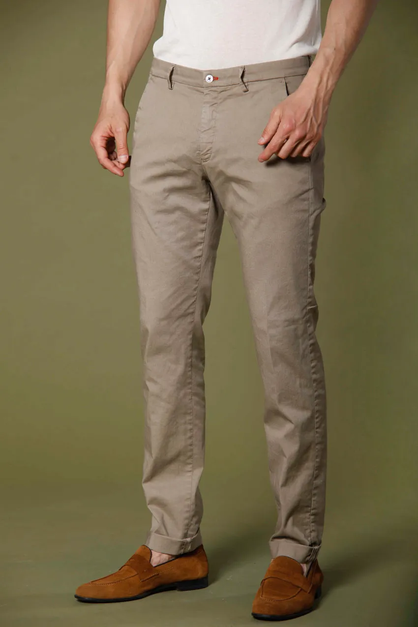 Torino Summer Color men's chino pants in cotton and tencel slim sold by Mason's