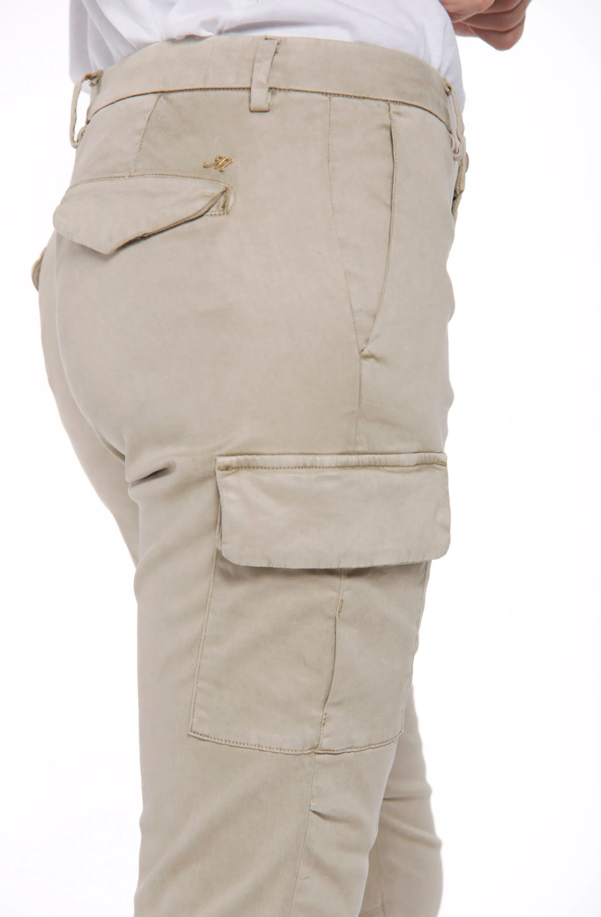 Chile City woman cargo pants in stretch satin icon washes curvy sold by Mason's product image thumbnail 2