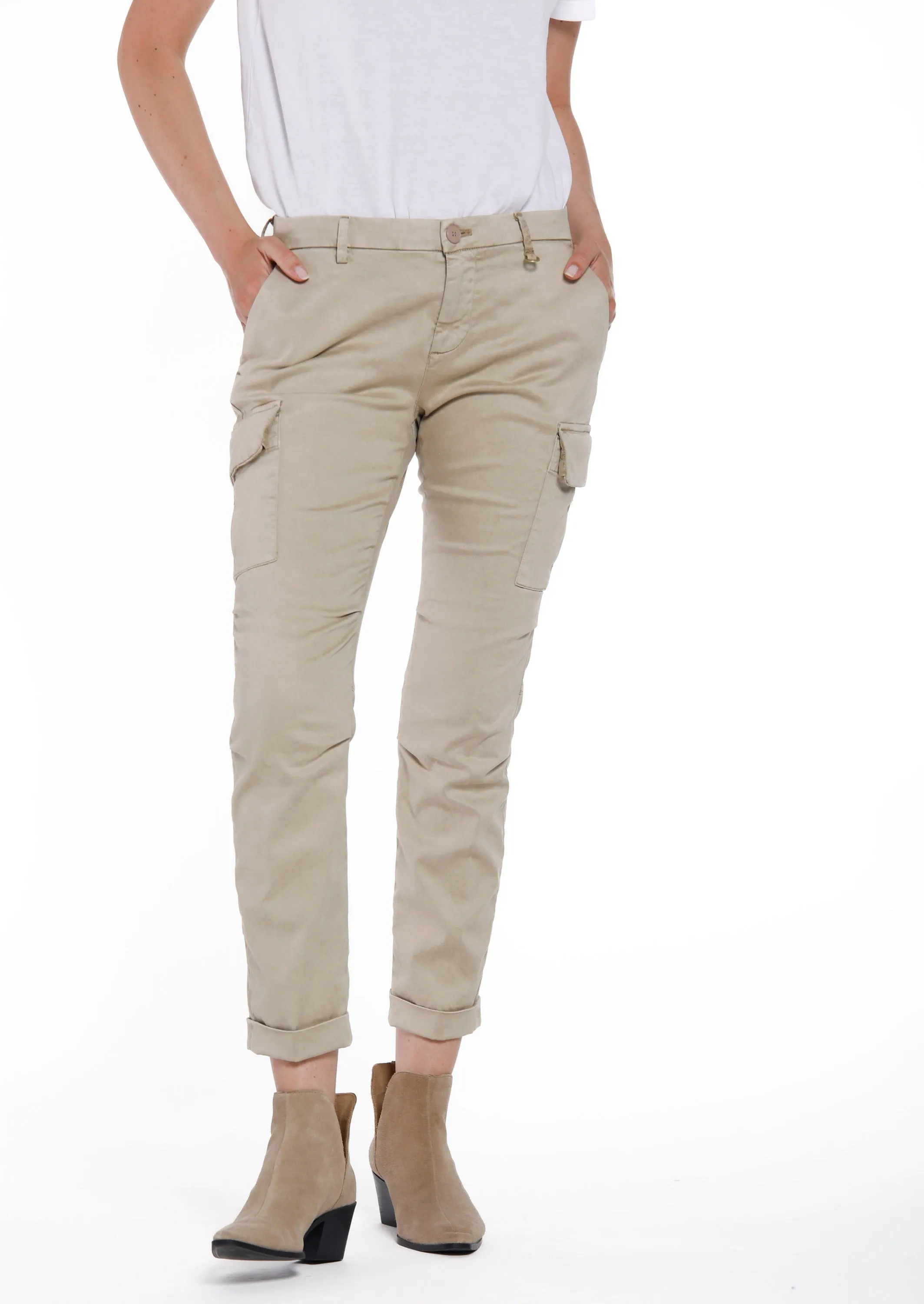 Chile City woman cargo pants in stretch satin icon washes curvy sold by Mason's