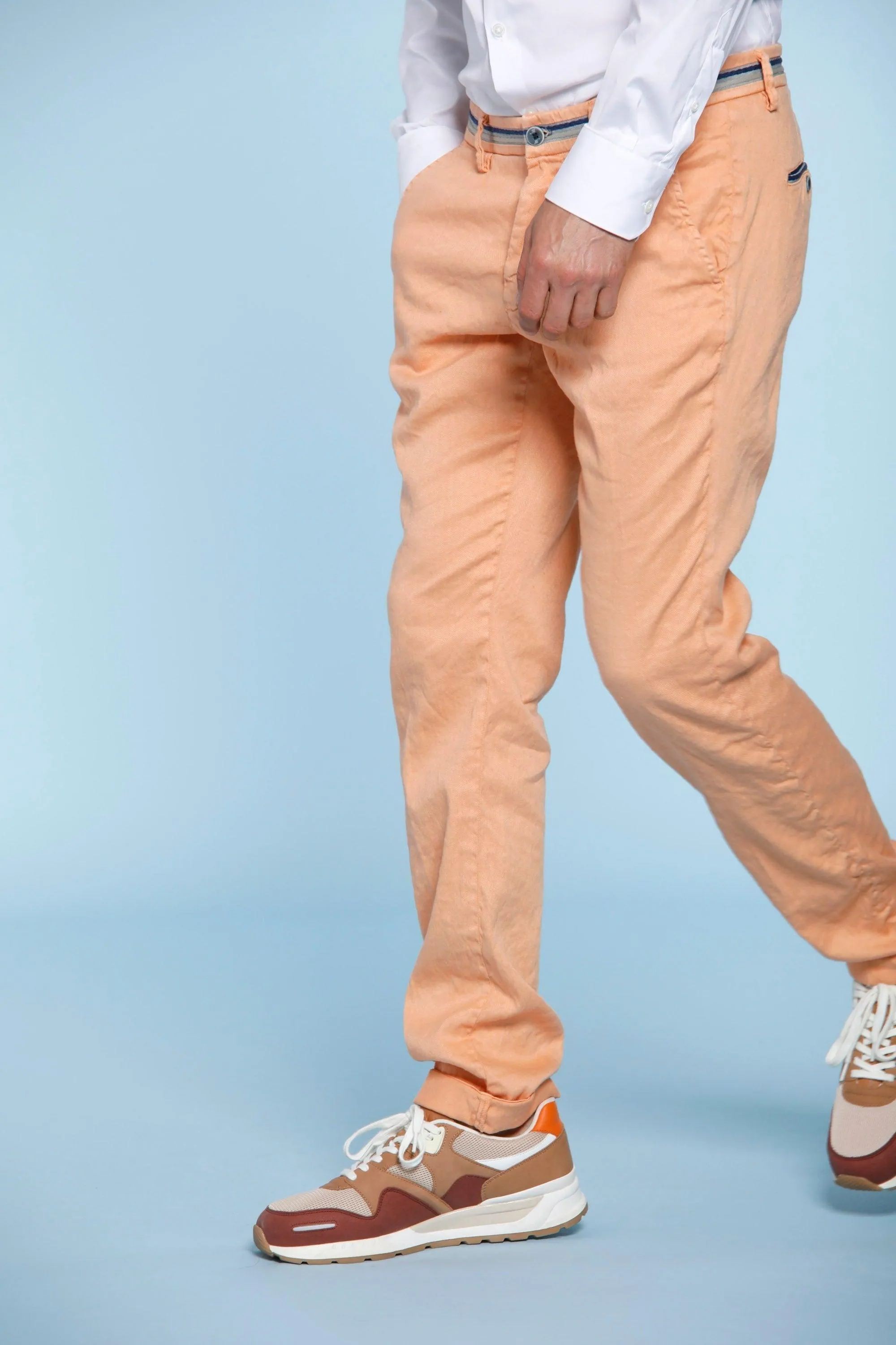 Torino Oxford man chino pants in linen and cotton with ribbon slim sold by Mason's product image thumbnail 3
