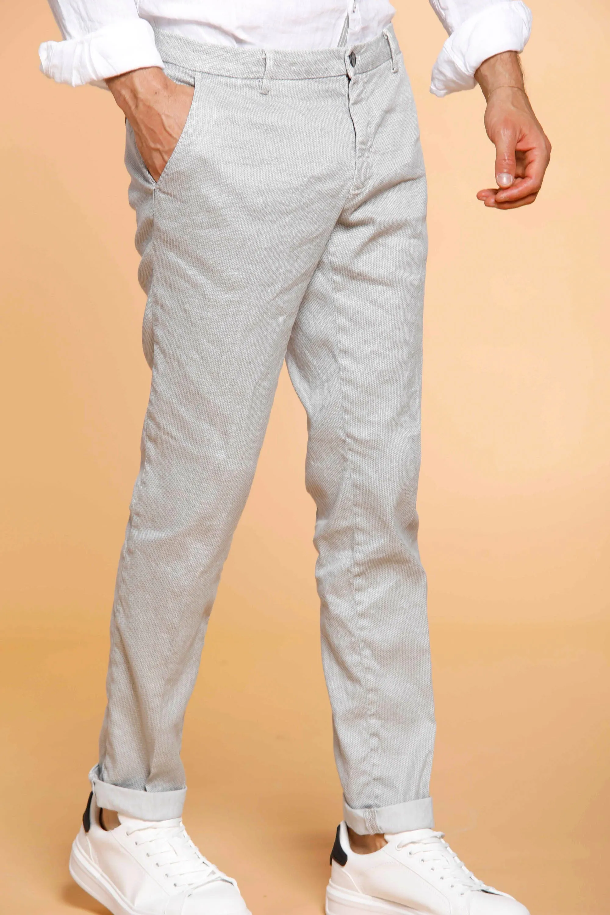 Milano Style man chino pants in linen and cotton with micropattern extra slim sold by Mason's product image thumbnail 3
