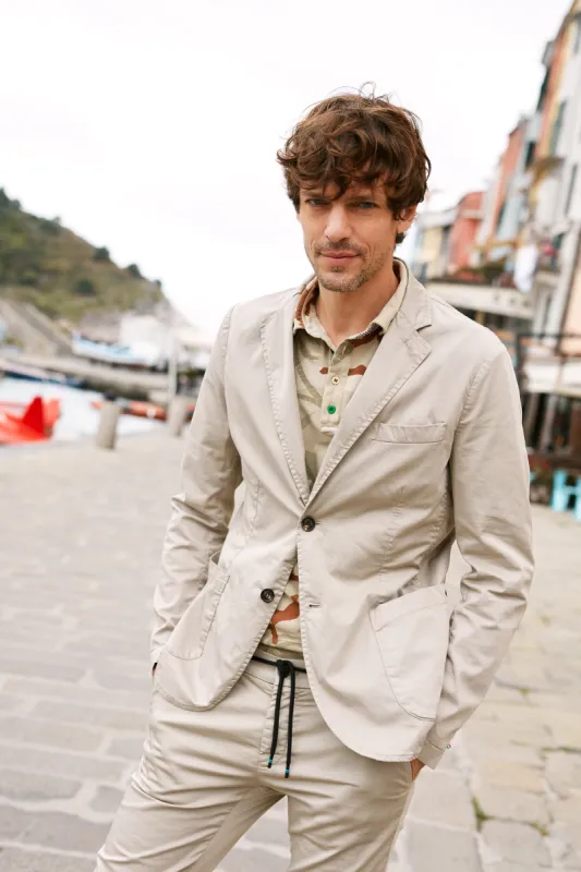 Da Vinci Travel man blazer in techno travel stretch satin sold by Mason's