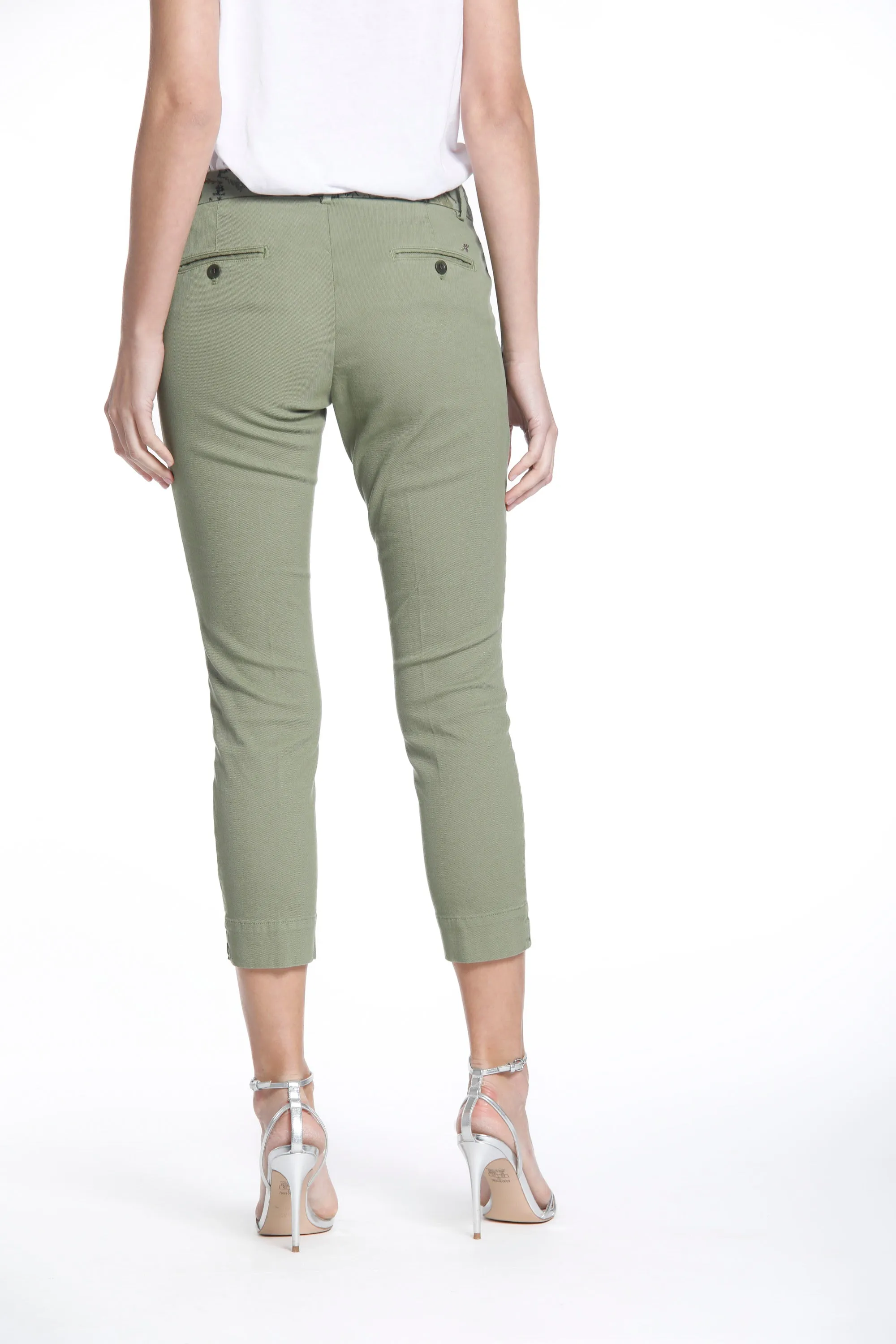 Jaqueline Capri woman chino pants in cotton and tencel curvy sold by Mason's product image thumbnail 3