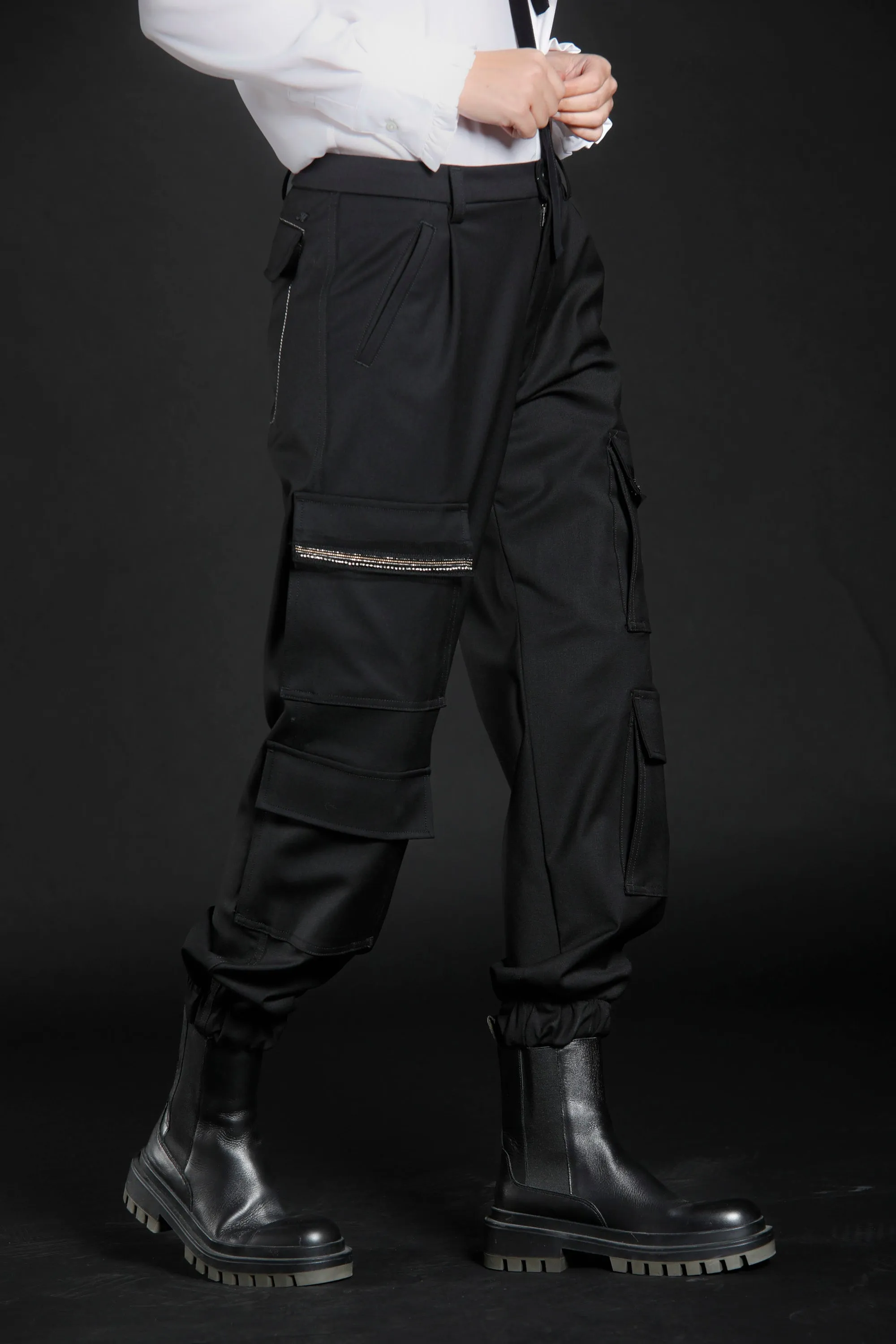 Evita Cargo woman cargo pants in virgin wool curvy ① sold by Mason's product image thumbnail 2