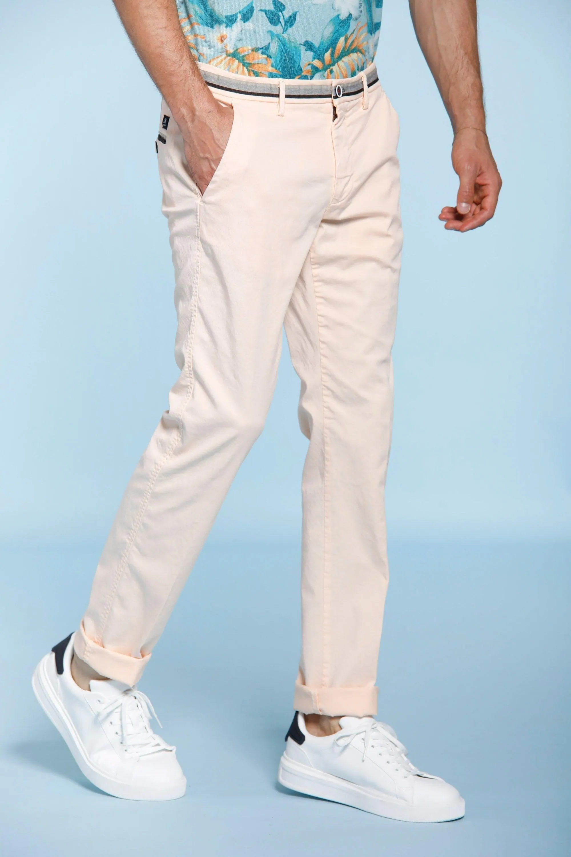 Torino Summer man chino pants in cotton and tencel with ribbon slim sold by Mason's product image thumbnail 4