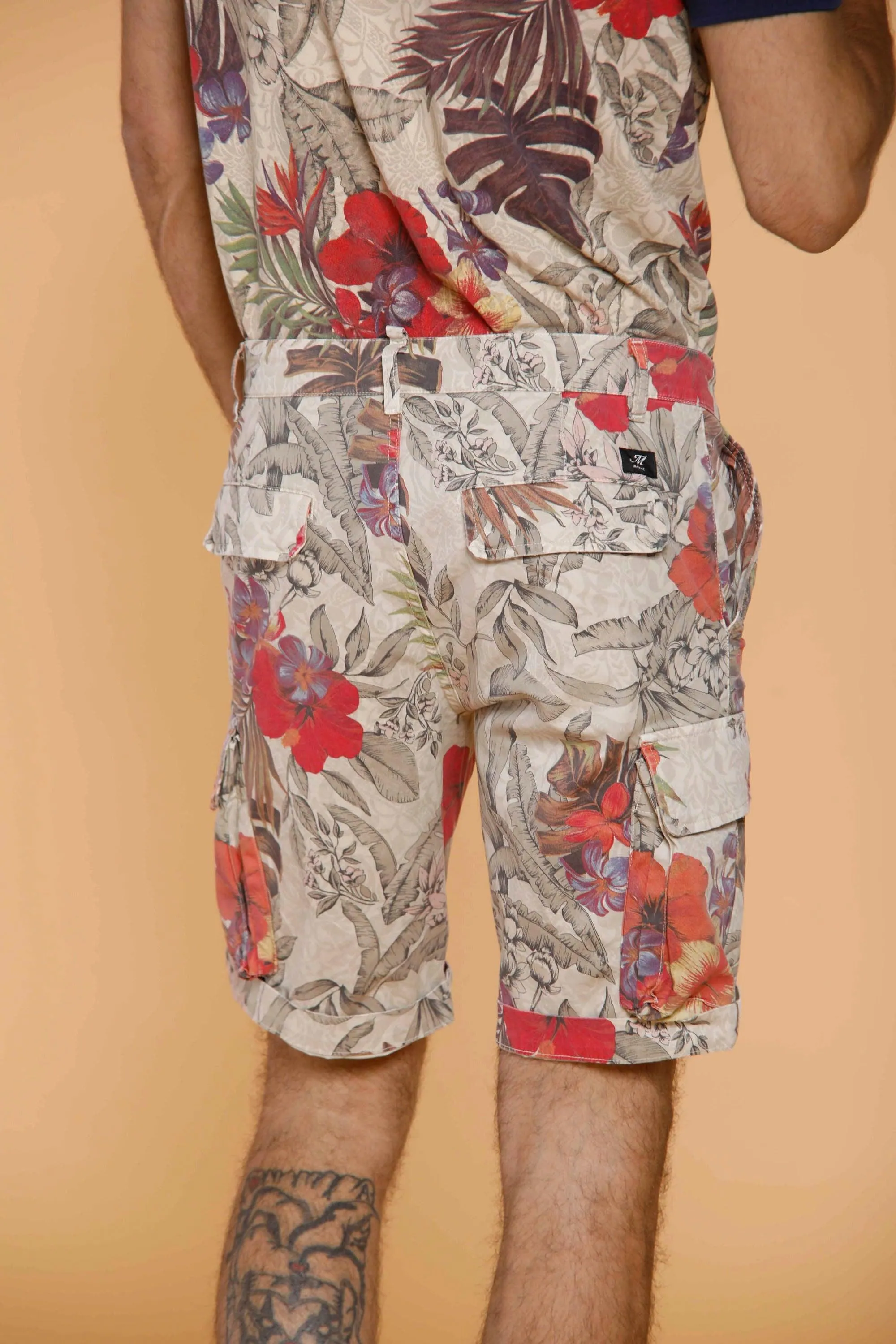 Chile man cargo bermuda in stretch satin with floral pattern regular sold by Mason's product image thumbnail 3