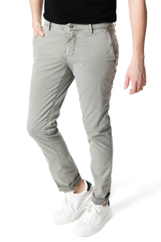 Milano Style Essential man chino pants in stretch cotton icon washing extra slim sold by Mason's
