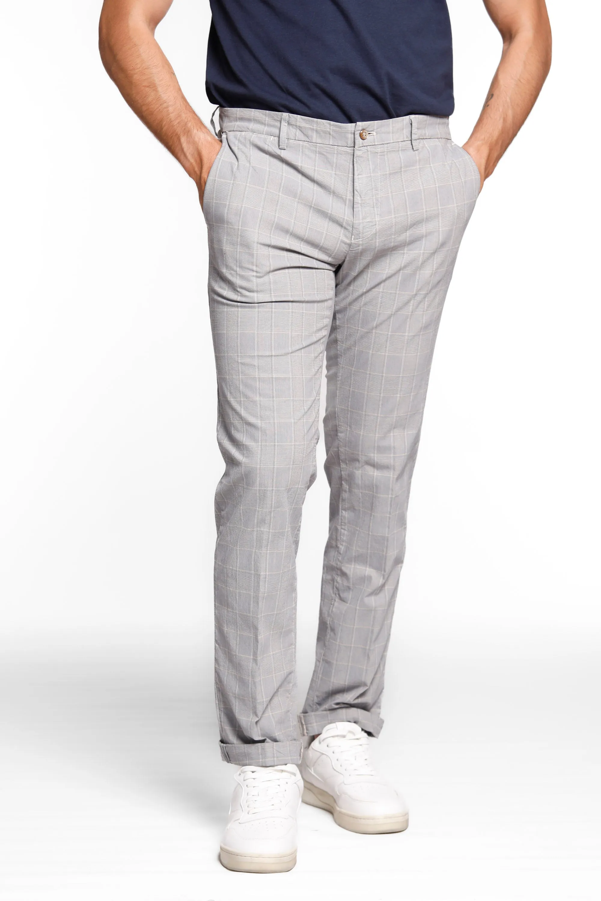 New York man chino pants in tencel and cotton with shaded Wales pattern regular sold by Mason's