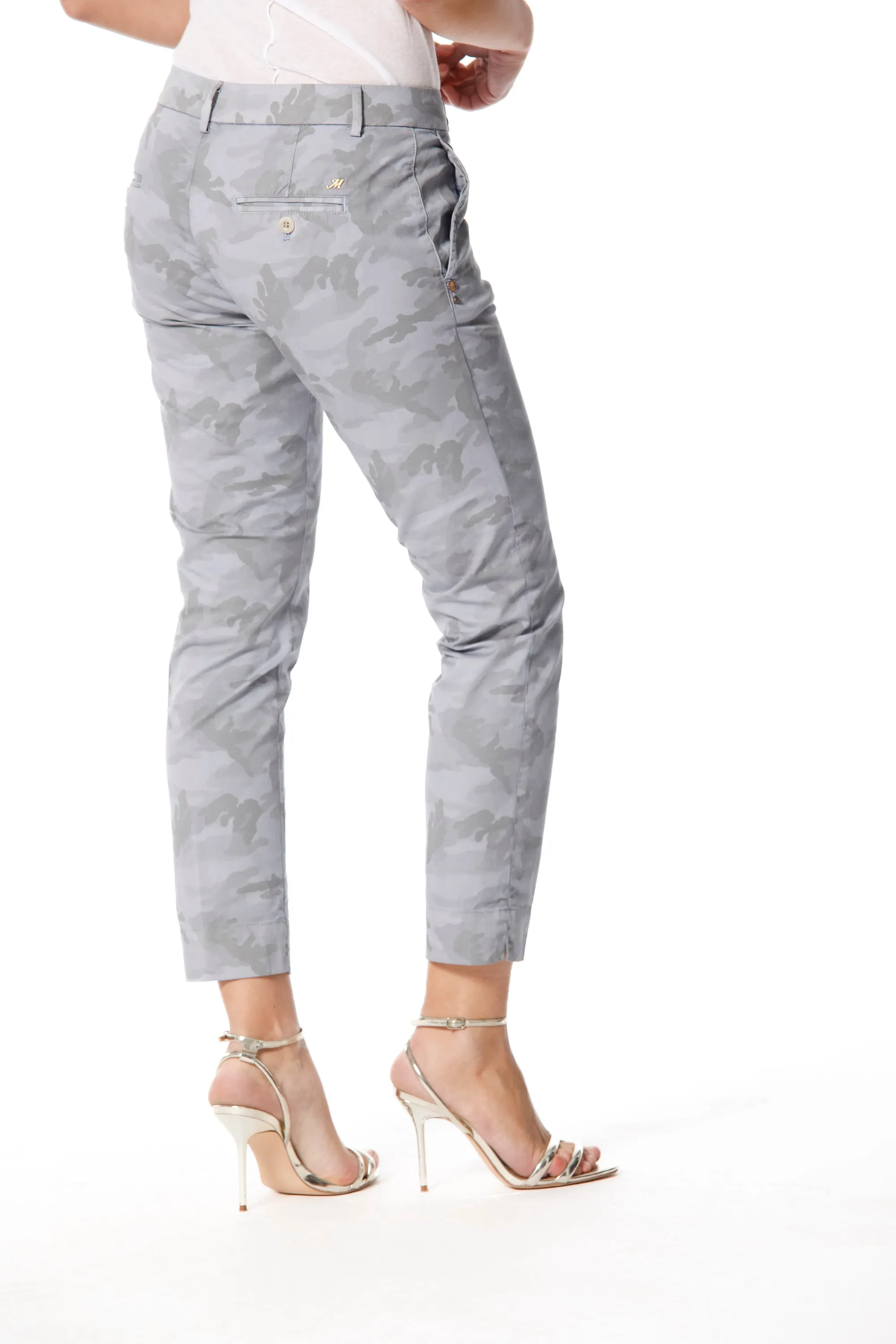 Jaqueline Capri woman chino pants in camouflage cotton curvy ① sold by Mason's product image thumbnail 5