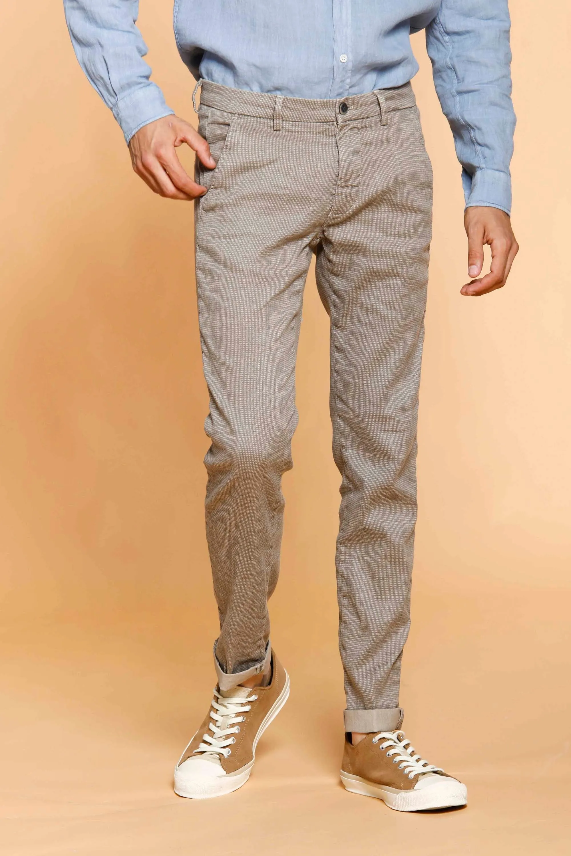 Torino Style man chino pants in linen and cotton with micro wales pattern slim sold by Mason's product image thumbnail 2