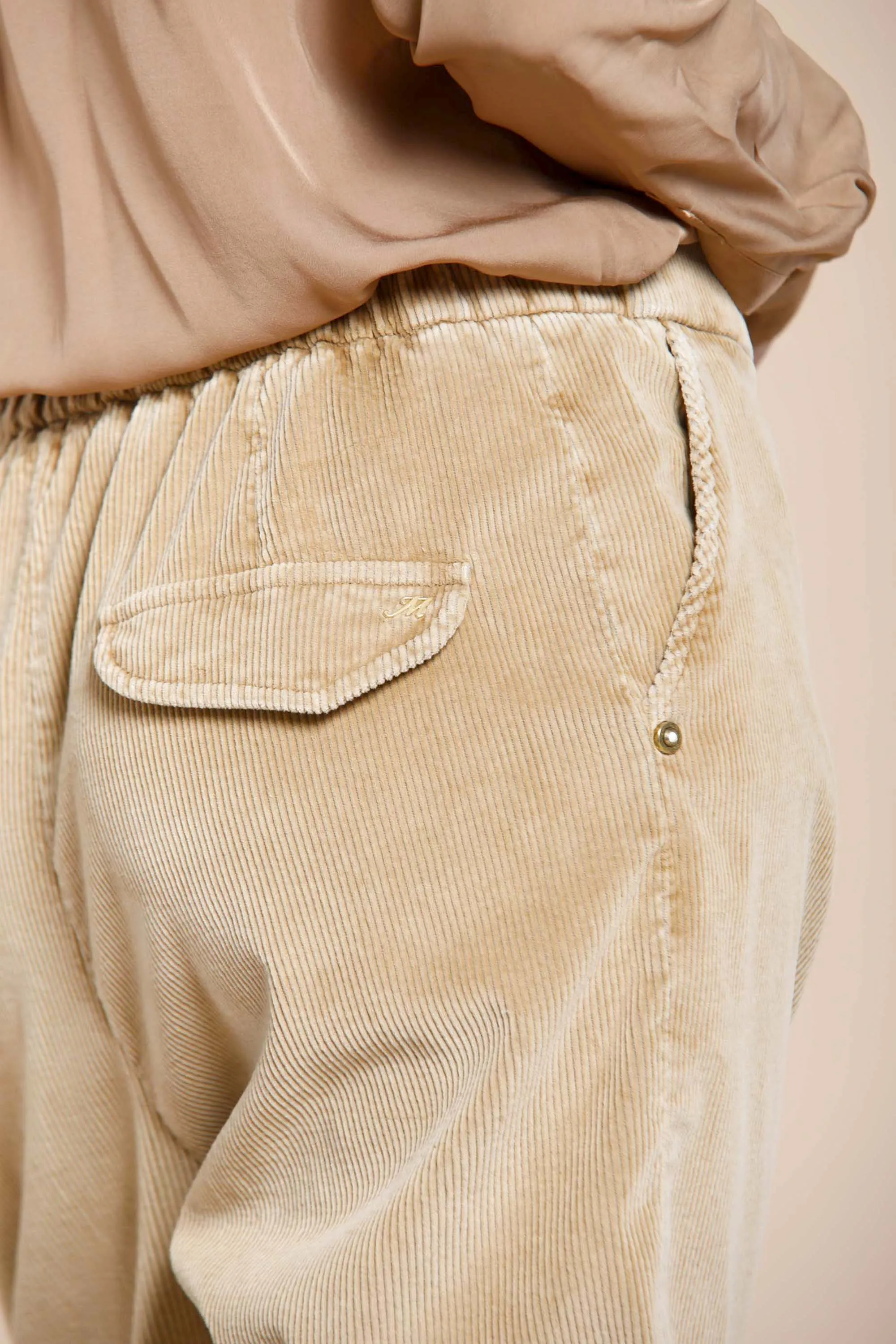 Malibu Jogger City woman corduroy chino pants relaxed sold by Mason's product image thumbnail 4