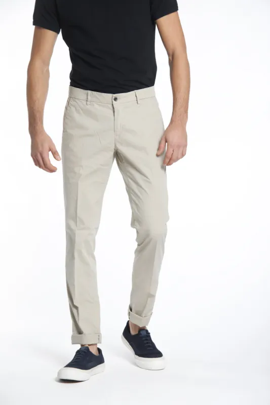 Milano Style man chino pants in stretch gabardine extra slim ① sold by Mason's