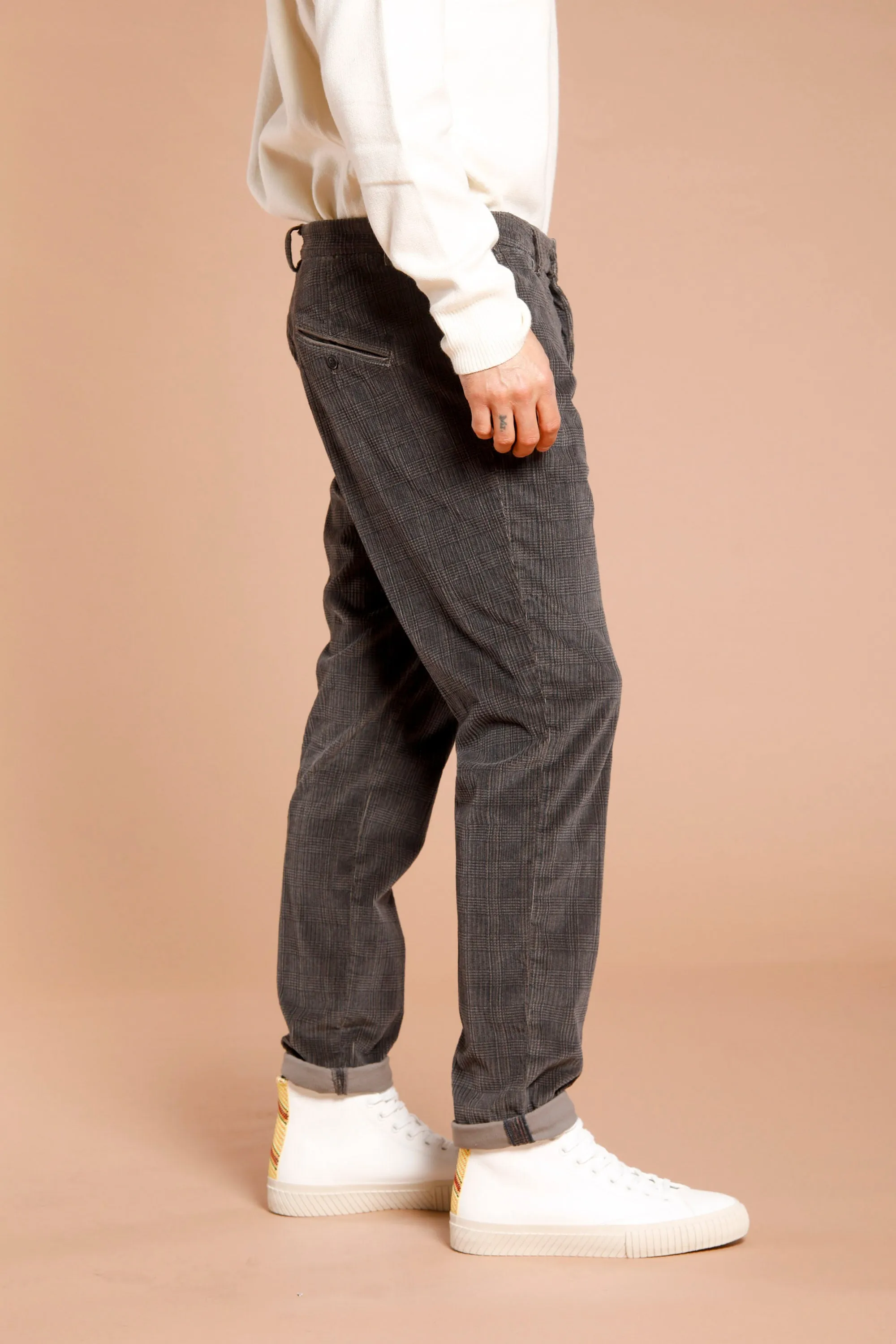 Osaka Style man velvet chino pant with galles pattern carrot fit sold by Mason's product image thumbnail 3