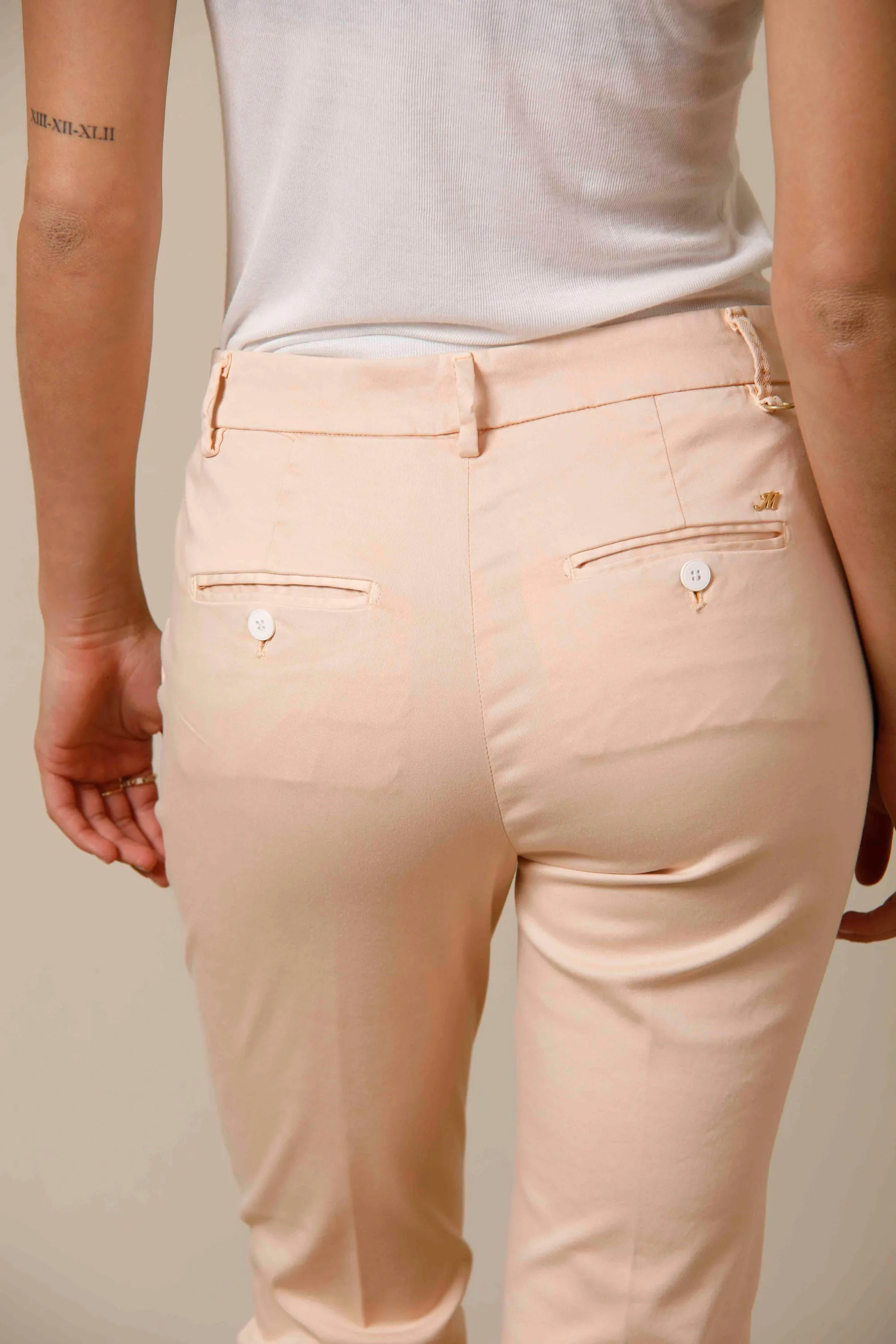 New York Slim woman chino pants in stretch satin icon washes slim sold by Mason's product image thumbnail 5
