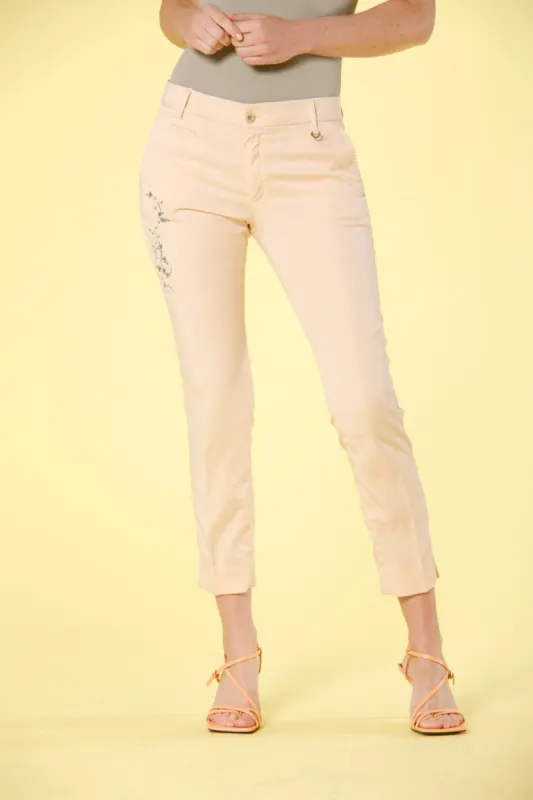 Jaqueline Curvie women's capri chino pants in tencel with embroidery curvy sold by Mason's
