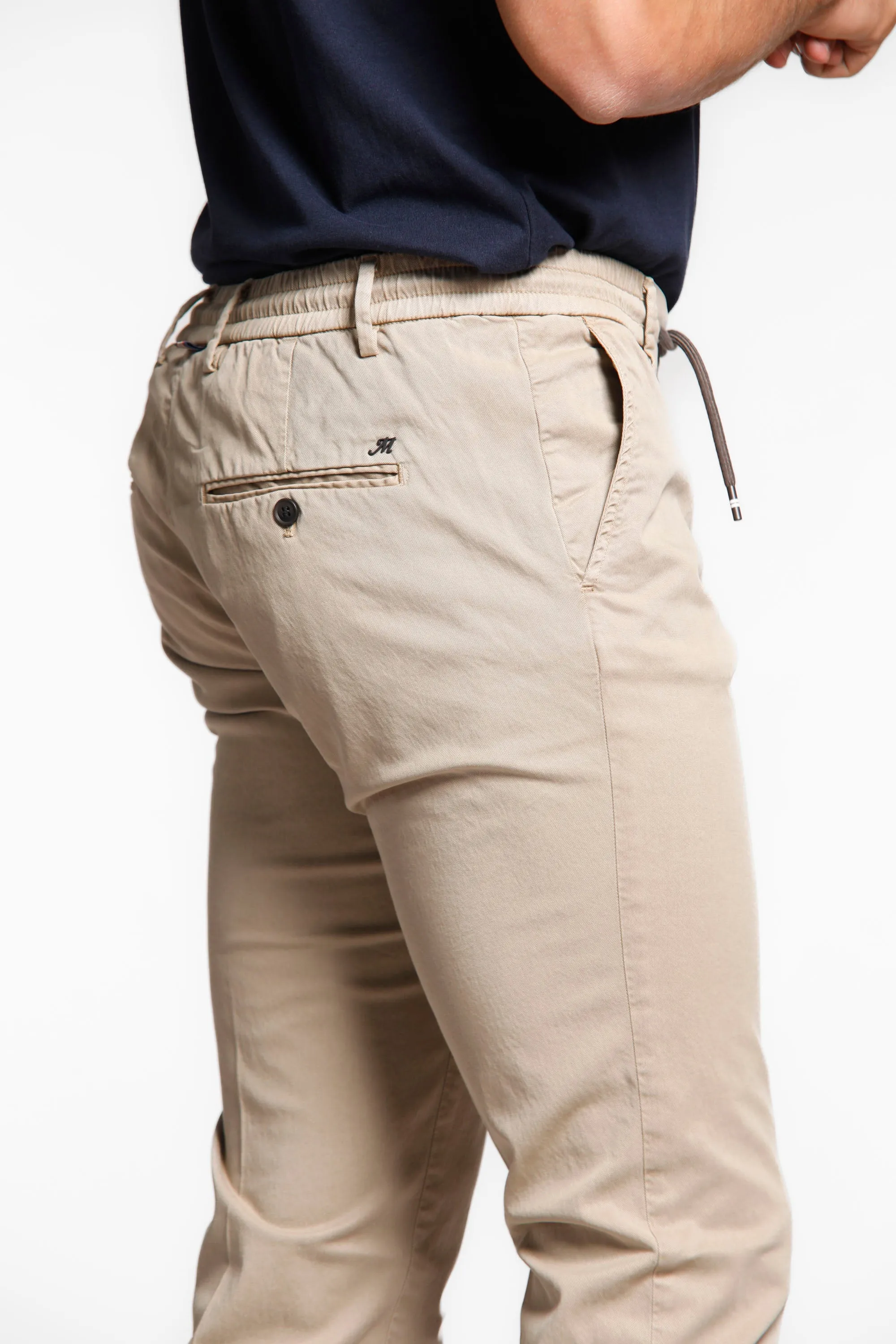 Milano Jogger man chino pants in cotton and tencel extra slim sold by Mason's product image thumbnail 4