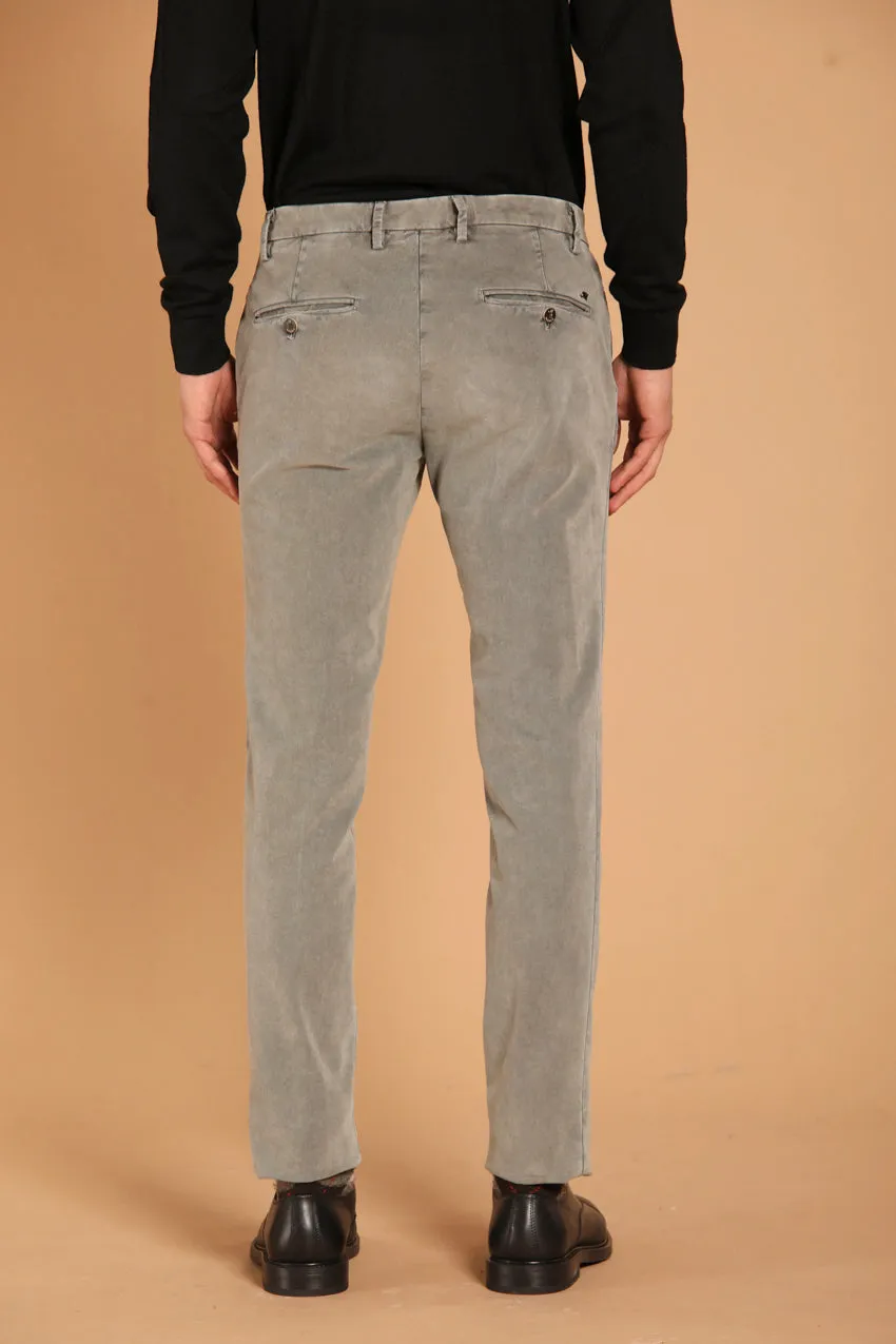 Milano Essential men's chino pants in stretch gabardine with special washing Extra Slim fit sold by Mason's product image thumbnail 5