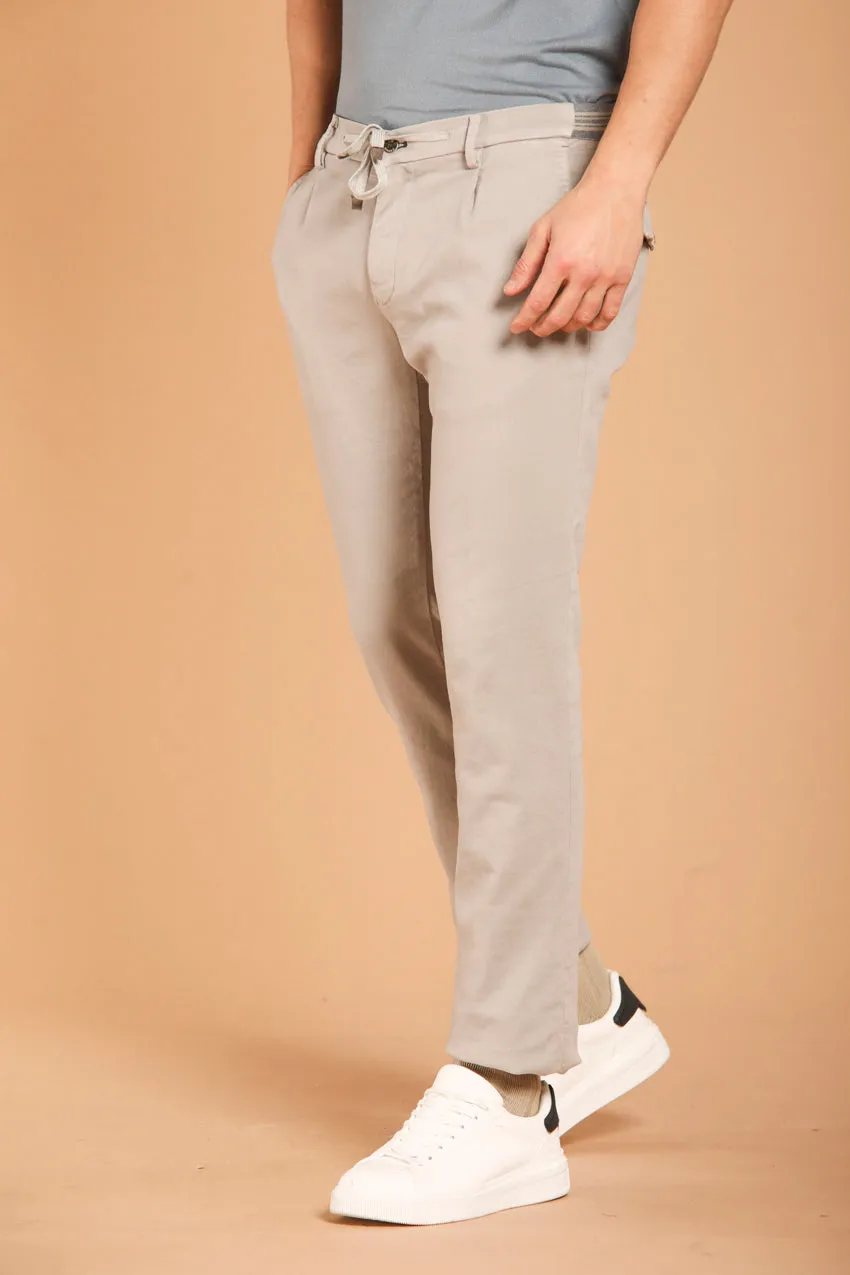 New York Golf 1 Pinces men's chino jogger pants in fleece with a regular fit sold by Mason's product image thumbnail 3