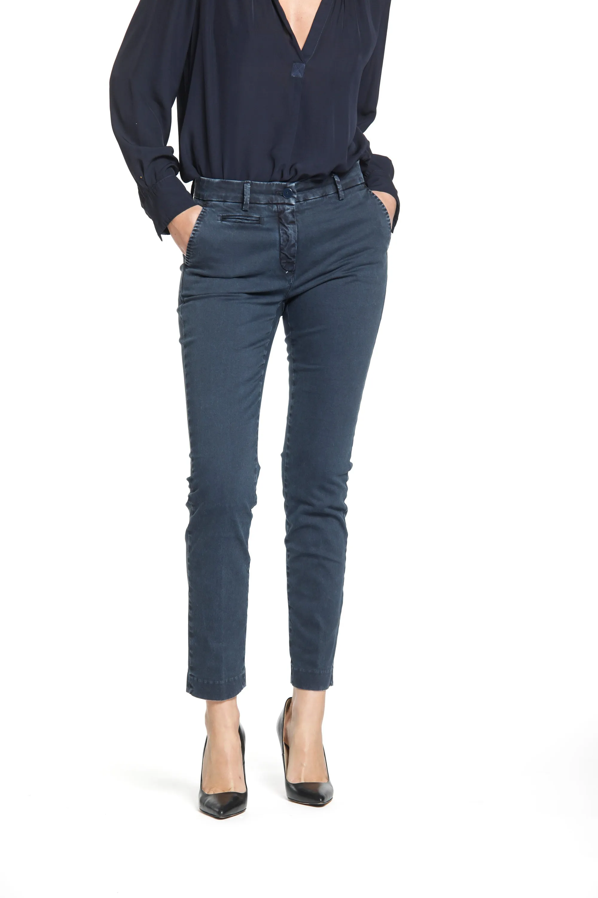New York Slim women's chino pants in satin slim fit ① sold by Mason's