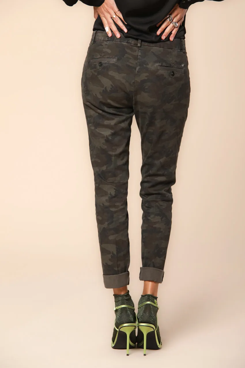 Jaqueline Archivio women's chino pants in camouflage-print gabardine, curvy fit ① sold by Mason's product image thumbnail 3