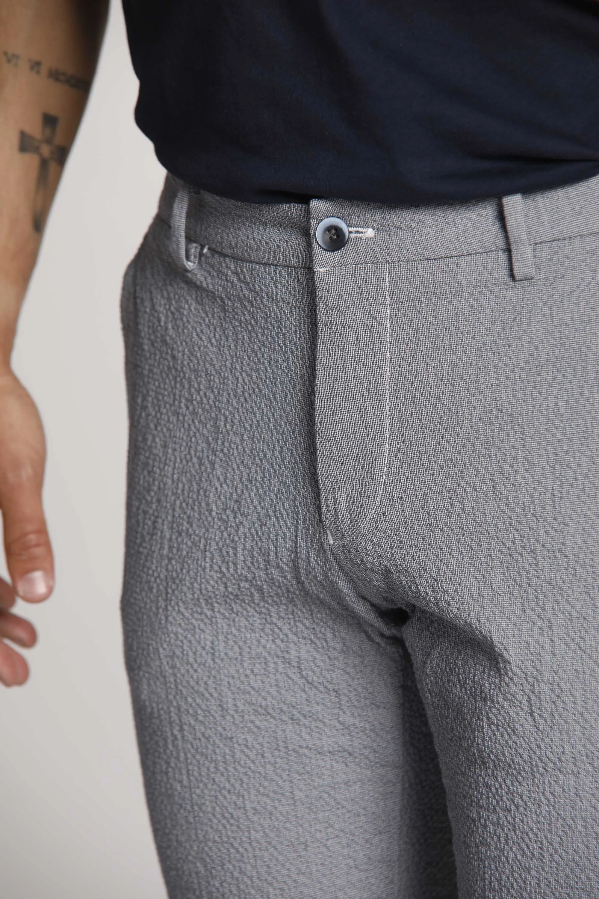 Milano Style man chino pants in seersucker cotton extra slim sold by Mason's product image thumbnail 3