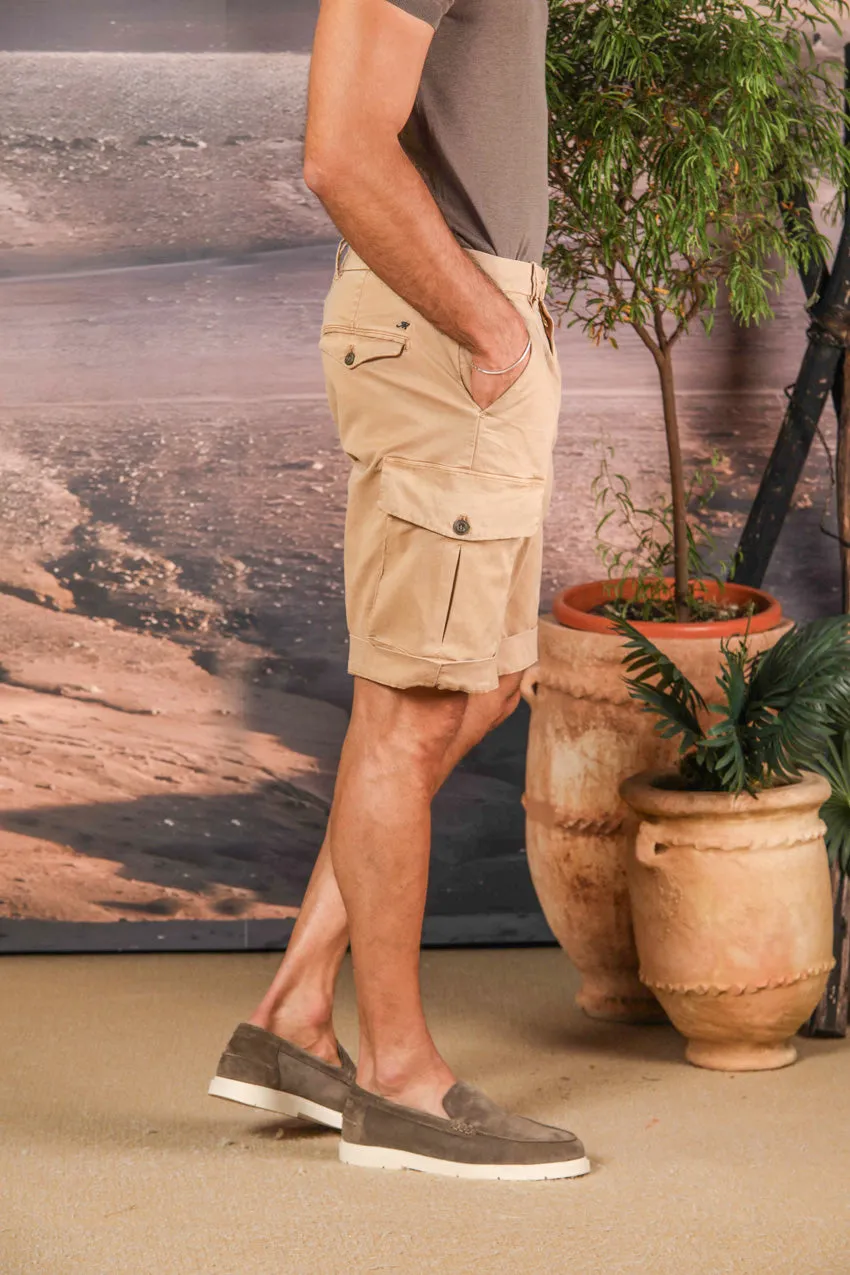 Cargo 22 men's cargo bermuda shorts in stretch cotton-silk gabardine Relaxed fit sold by Mason's product image thumbnail 5