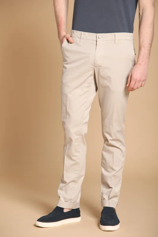 New York City men's chino pants in lightweight stretch pima cotton twill regular fit sold by Mason's