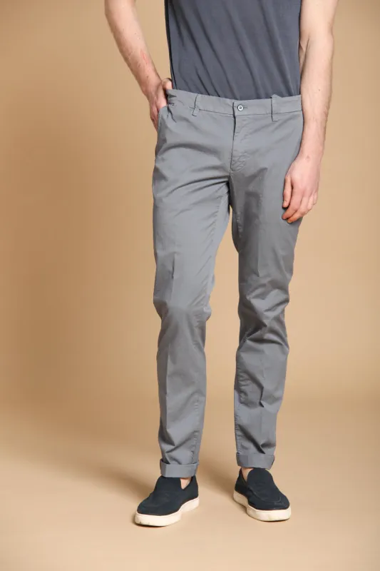 New York City men's chino pants in lightweight stretch pima cotton twill regular fit sold by Mason's