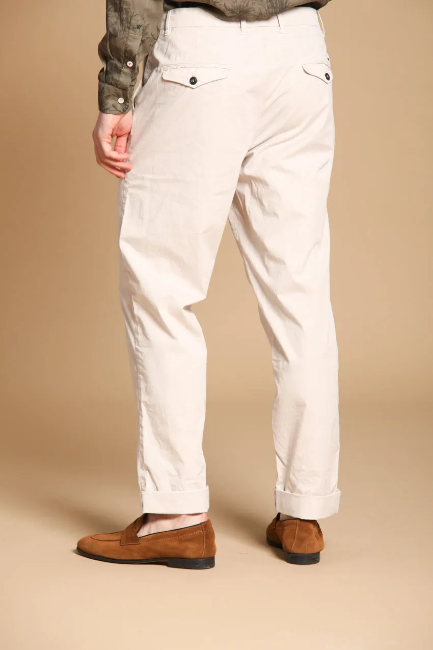 Chinos 22 men's chino pants in lightweight stretch pima cotton Relaxed fit sold by Mason's product image thumbnail 3
