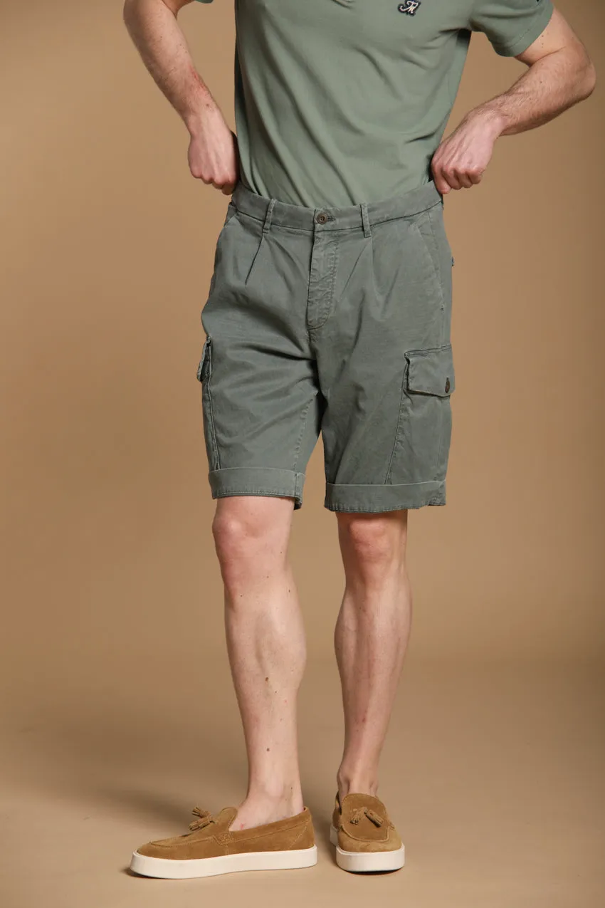 Cargo 22 men's cargo bermuda shorts in stretch cotton-silk gabardine Relaxed fit sold by Mason's product image thumbnail 5