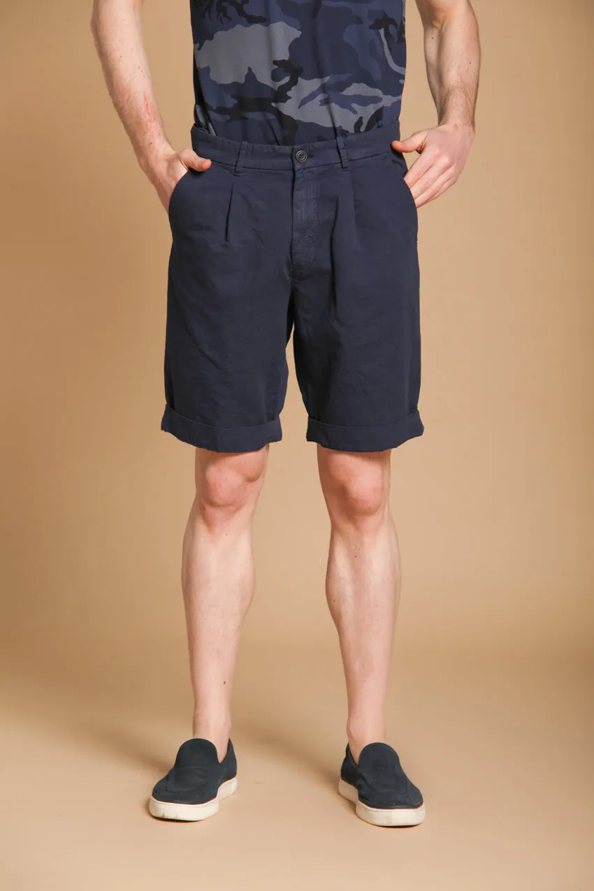 Pinces 22 Brocken men's chino bermuda shorts in a cotton and hemp blend relaxed fit sold by Mason's