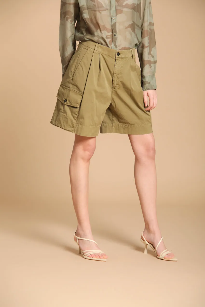 New York 1 Pinces Cargo women's cargo bermuda in lightweight cotton twill relaxed fit sold by Mason's