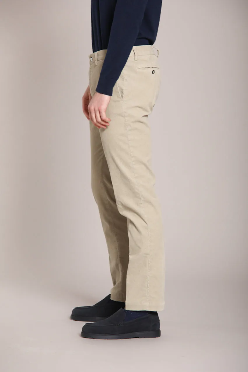 New York men's chino pants in 1000-ridge corduroy regular fit sold by Mason's product image thumbnail 3
