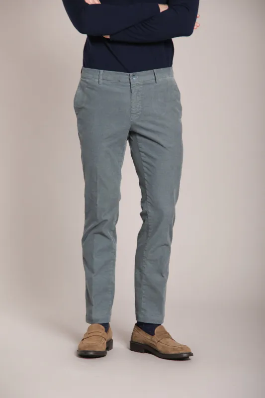 New York men's chino pants in 1000-ridge corduroy regular fit sold by Mason's