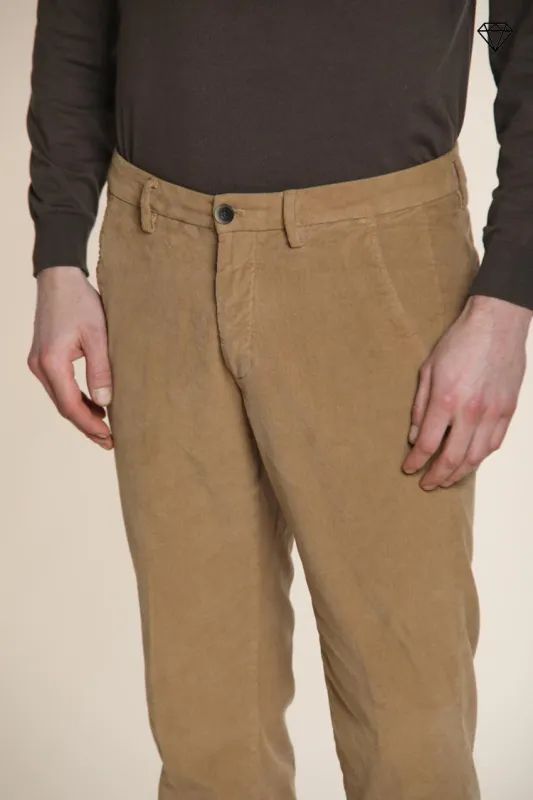 Torino men's chino pants in 1500-ridge corduroy slim fit ① sold by Mason's