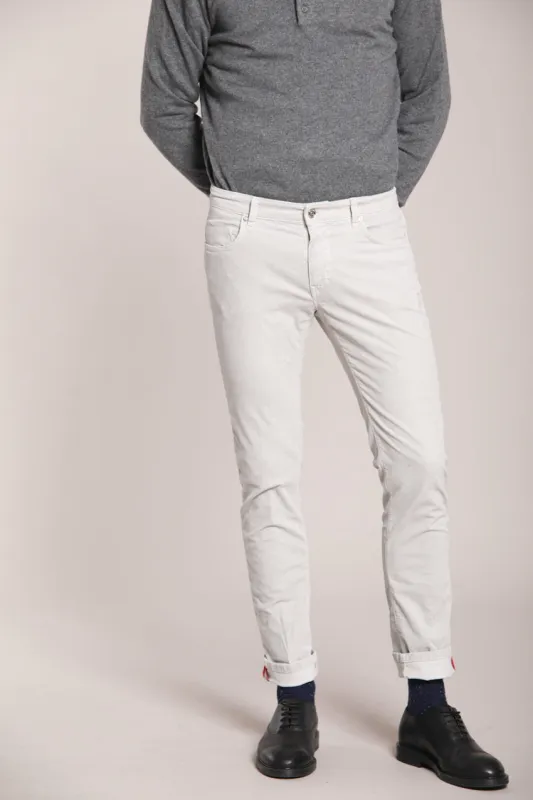 Harris men’s 5-pocket pants in 1000-wale corduroy slim fit sold by Mason's