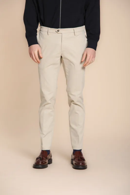 New York men's chino pants in piece-dyed gabardine regular fit sold by Mason's