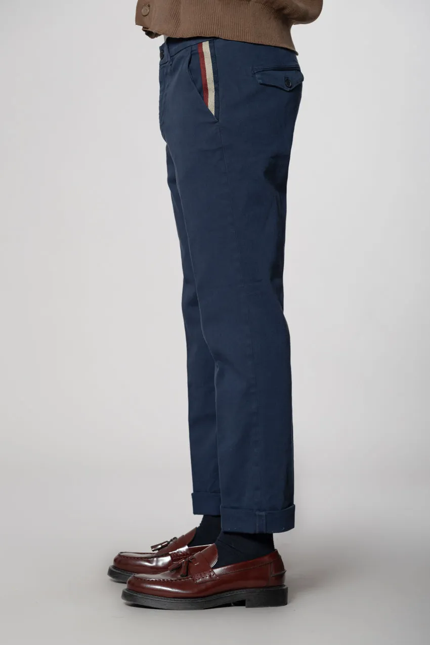 Chinos Icon men’s chino pants in bull relaxed fit
sold by Mason's product image thumbnail 4