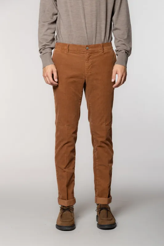 New York men's chino pants in 1000-ridge corduroy regular fit sold by Mason's