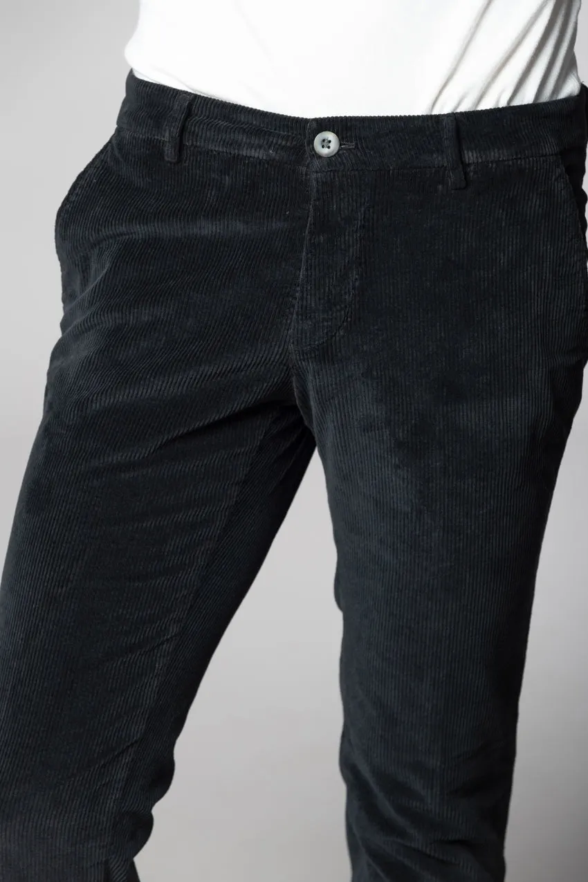 Milano men's chino pants in 500 wale corduroy extra slim fit sold by Mason's product image thumbnail 3