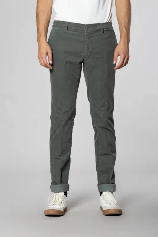New York men's chino pants in 1000 wale corduroy regular fit sold by Mason's